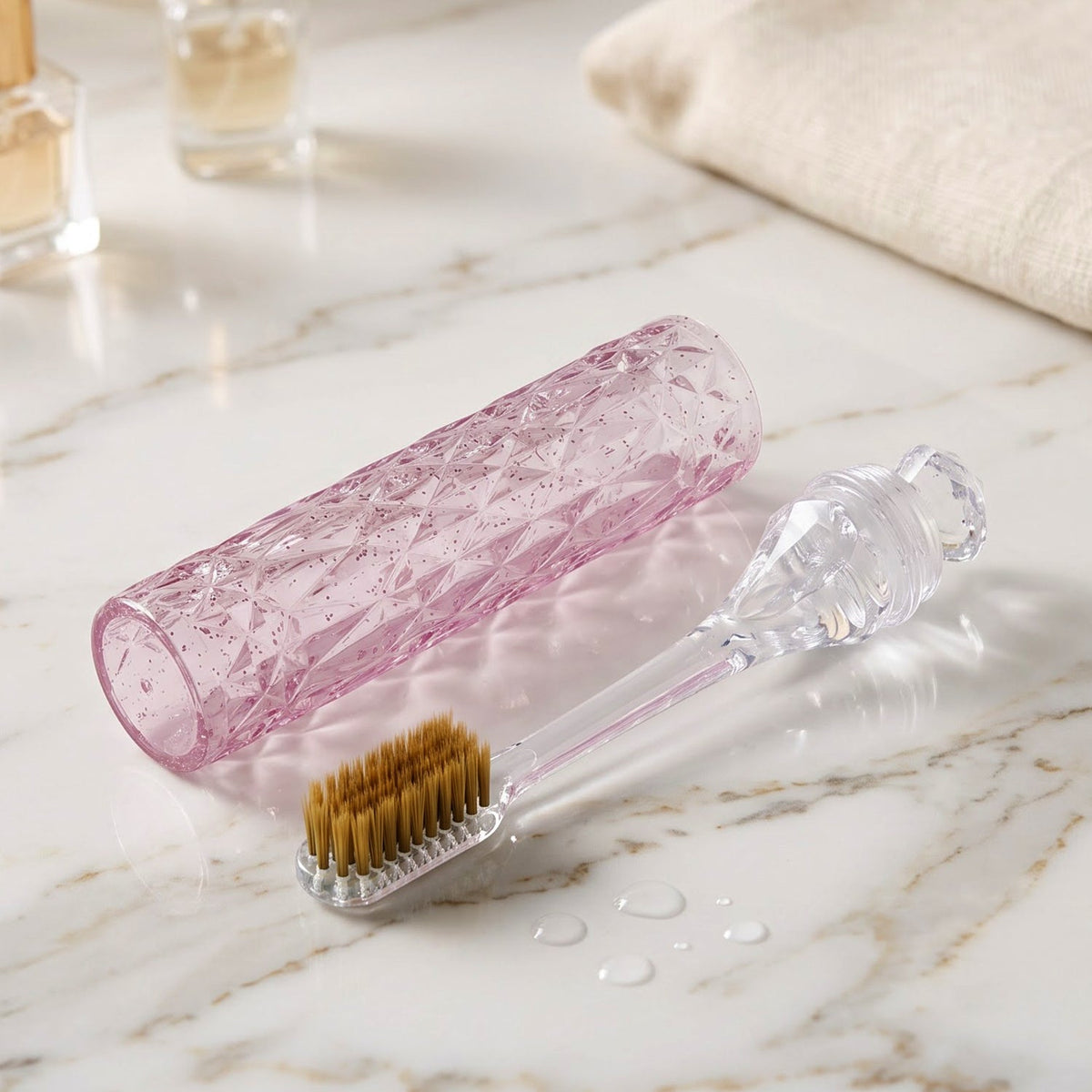 Toothbrush and cylindrical protective case