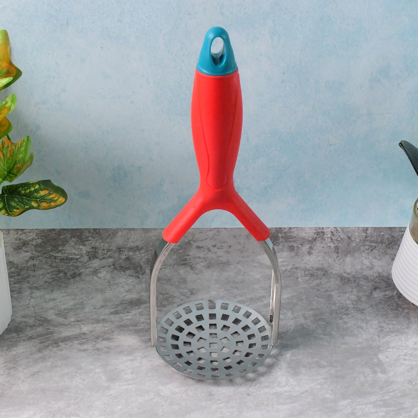 Supermom Kitchen Food Masher (1 Pc)