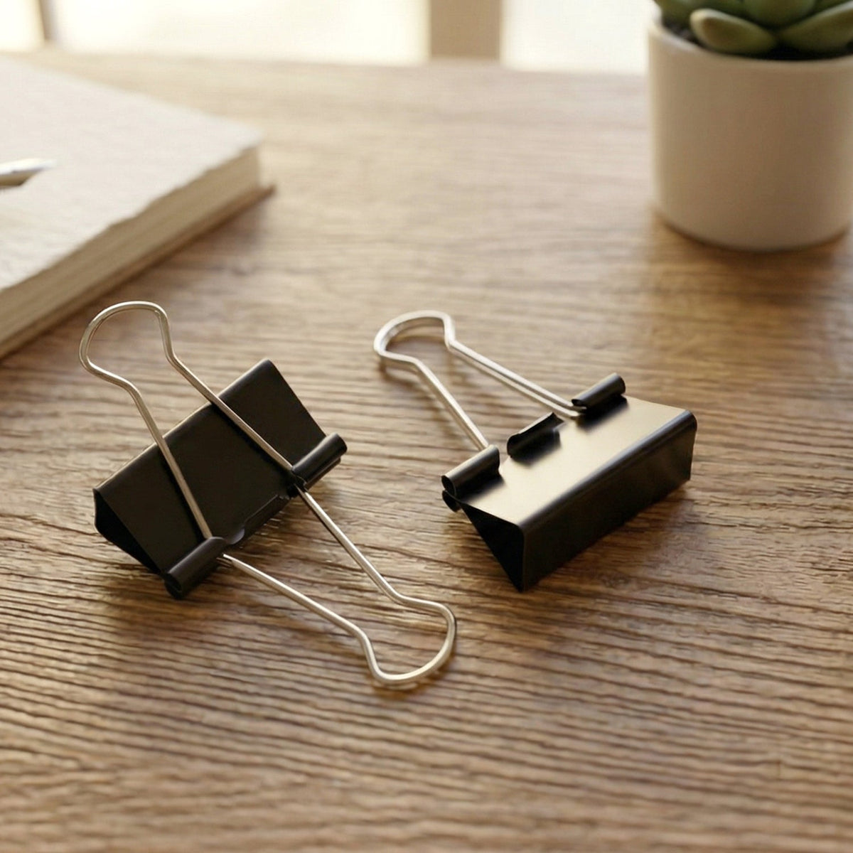Medium Size Heavy-Duty Black Binder Clips Set (32 mm, 12 Pc)
