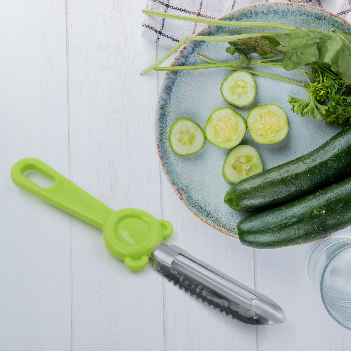 Multi-Purpose Stainless Steel Peeler With Handle For Vegetables, 2 in 1 Potato Peeler and Cutter, Stainless Steel Potato Peeler, grated Carrot, grated, Suitable for Peeling and shredding Fruit and Vegetables Kitchen Accessories (1 Pc)