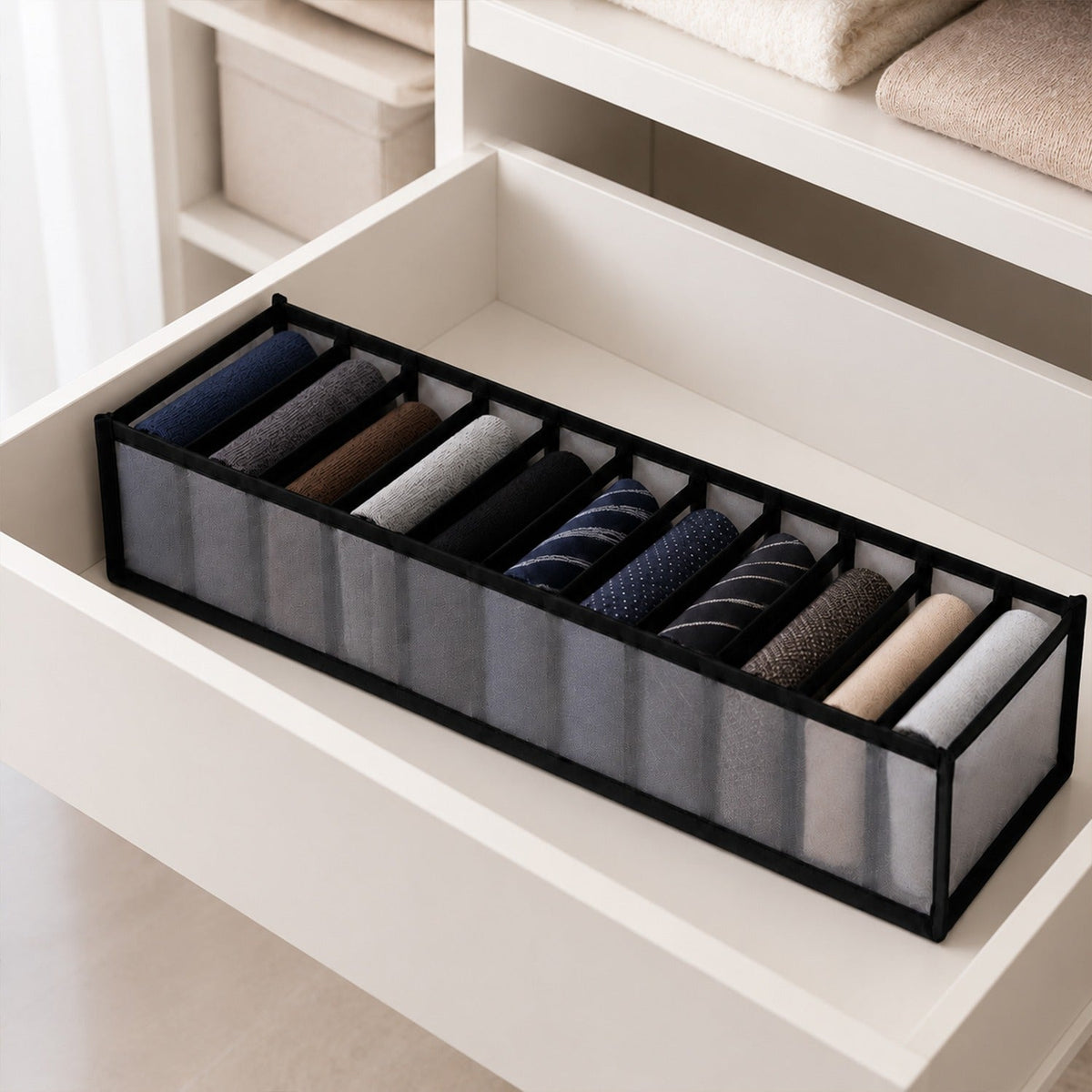 Organizer bag sections detail