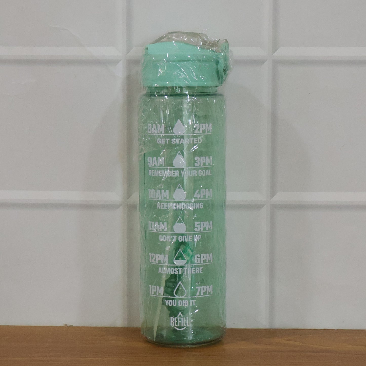 Motivational Water Bottle with Time Marker and Flip Top Lid (900 ML)