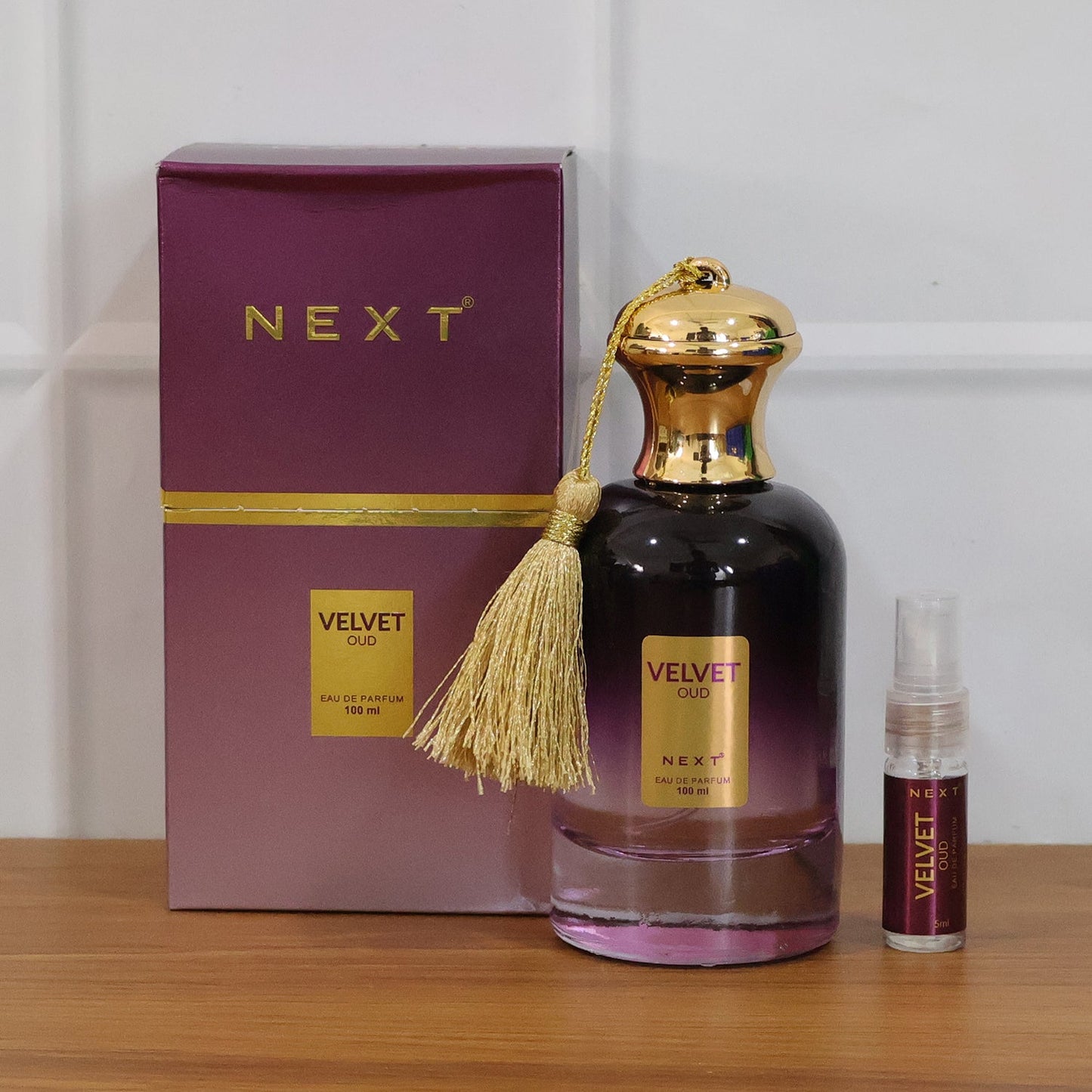 luxury Velvet Oud scent perfume bottle