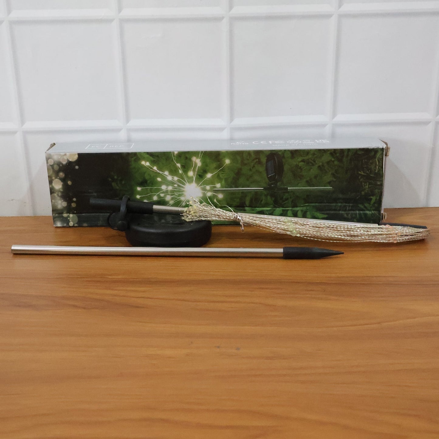 Solar Powered Starburst Firework Garden Light (1 Pc)