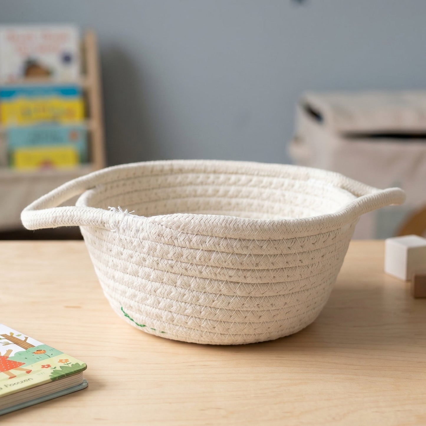 Cotton rope basket detail