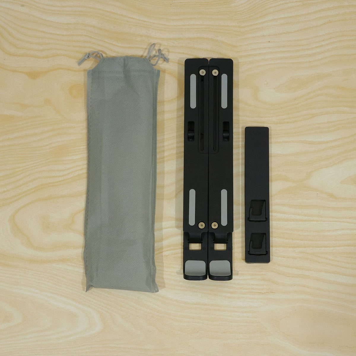Foldable laptop stand desk use