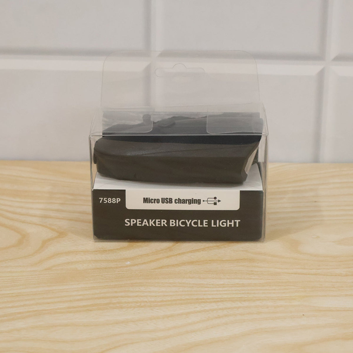 Live product photo in plastic box
