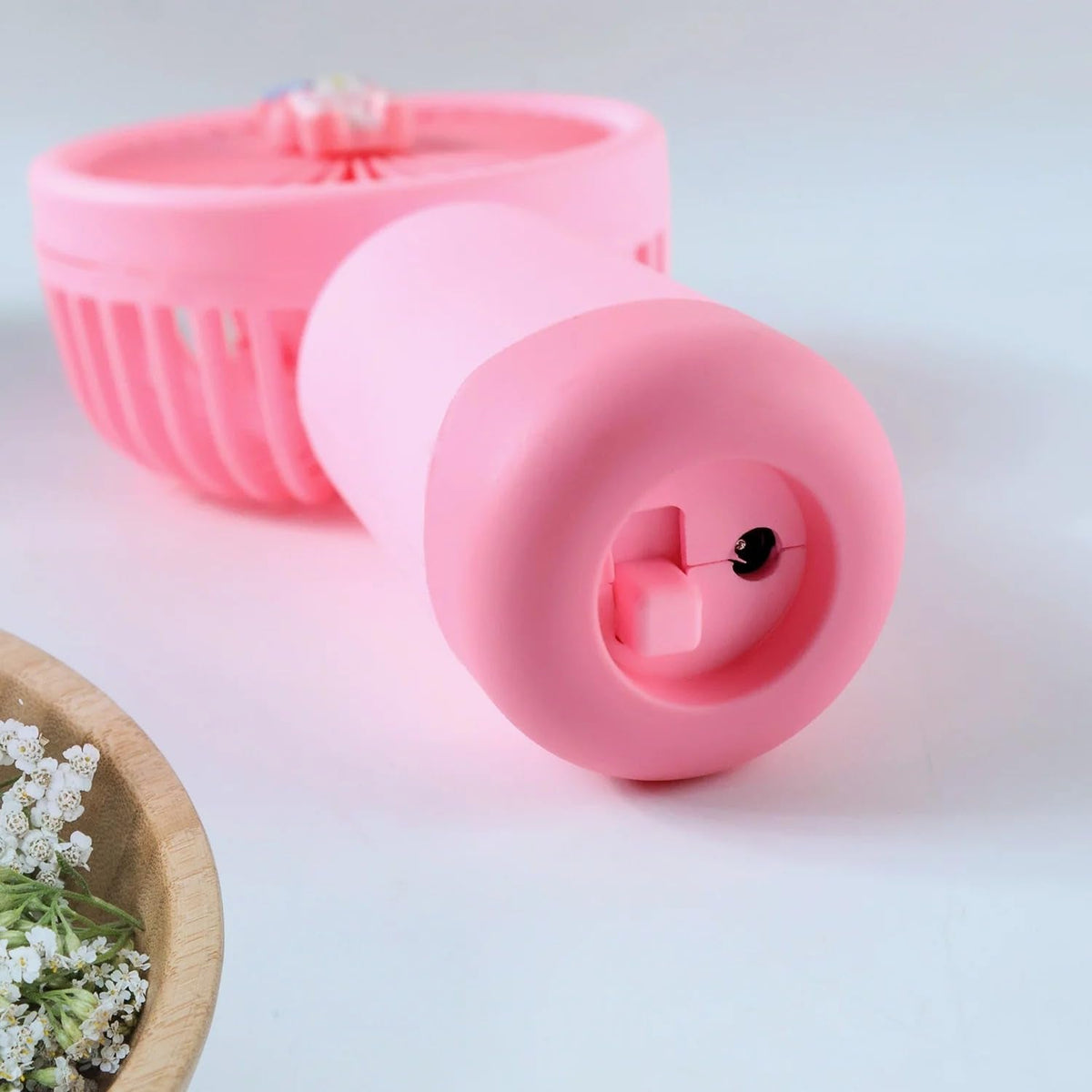 Mini handheld fan base and power control