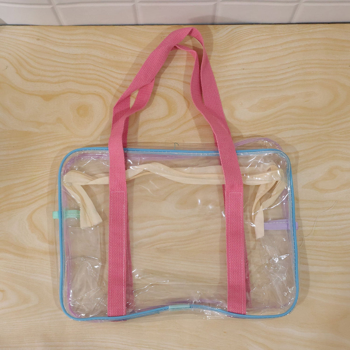 PVC tote bag carrying use