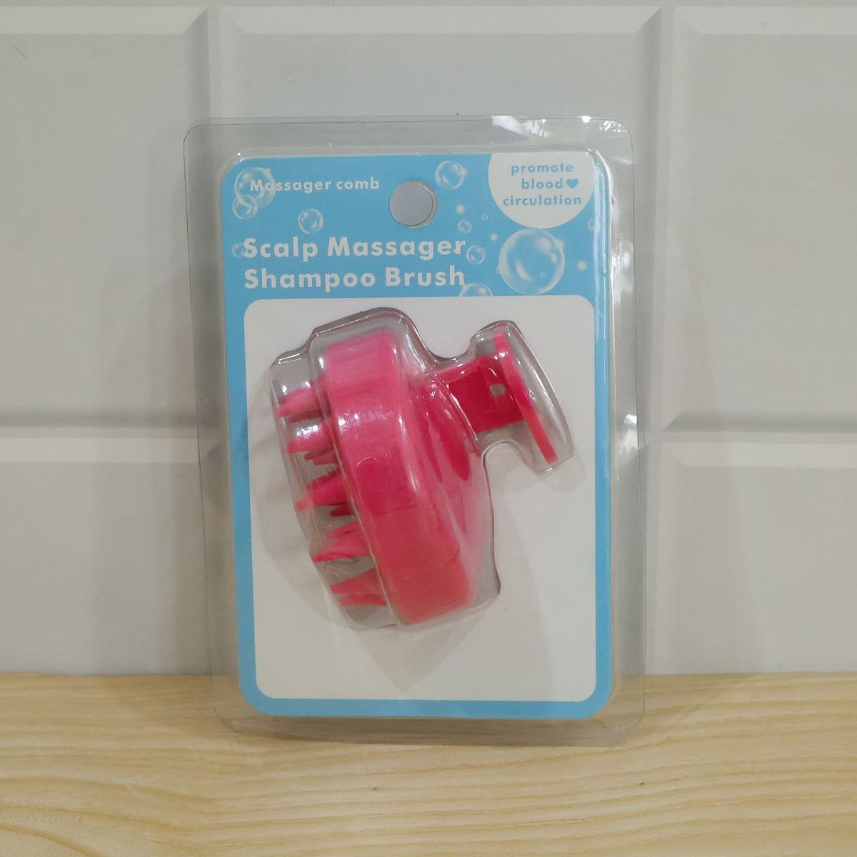 Card packed scalp massager live product photo