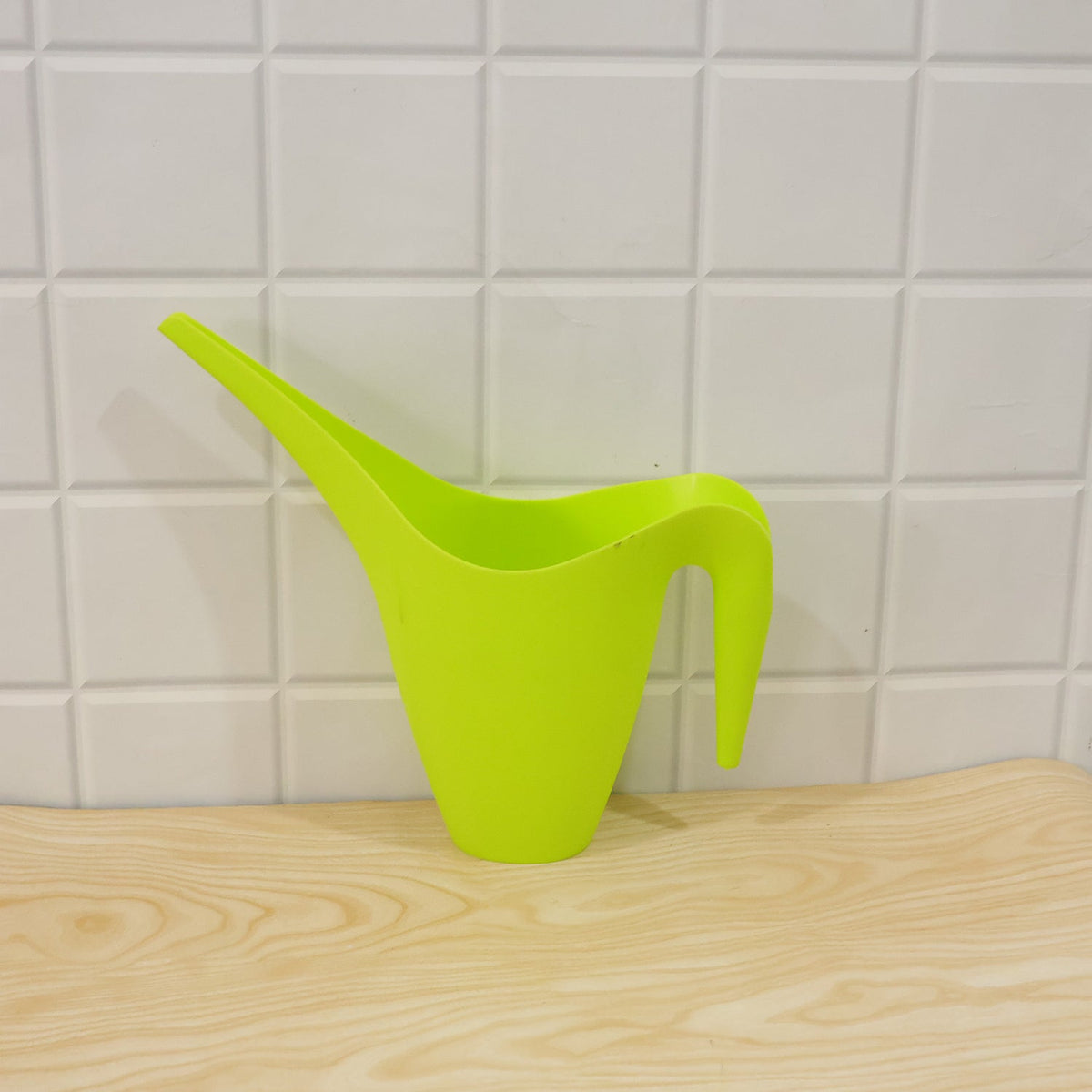 Garden watering pot live photo