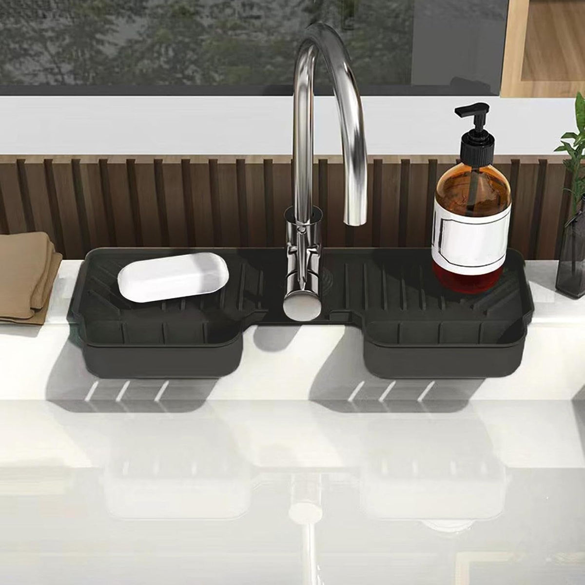 Sink faucet splash guard mat kitchen application