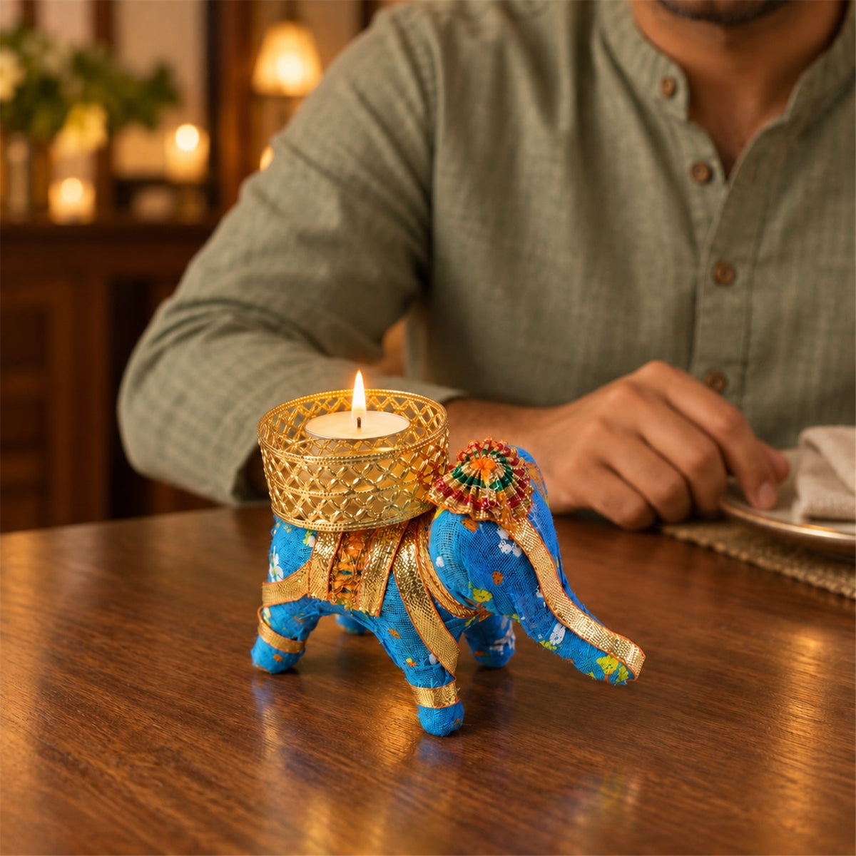 Decorative Elephant Tealight Candle Holder for Festive Home and Table Decor (1 Pc)