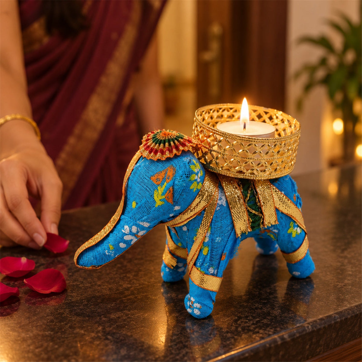 Decorative Elephant Tealight Candle Holder for Festive Home and Table Decor (1 Pc)
