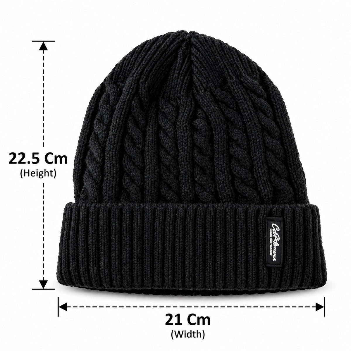A black cable knit beanie with white text indicating its height as 22.5 cm and width as 21 cm.