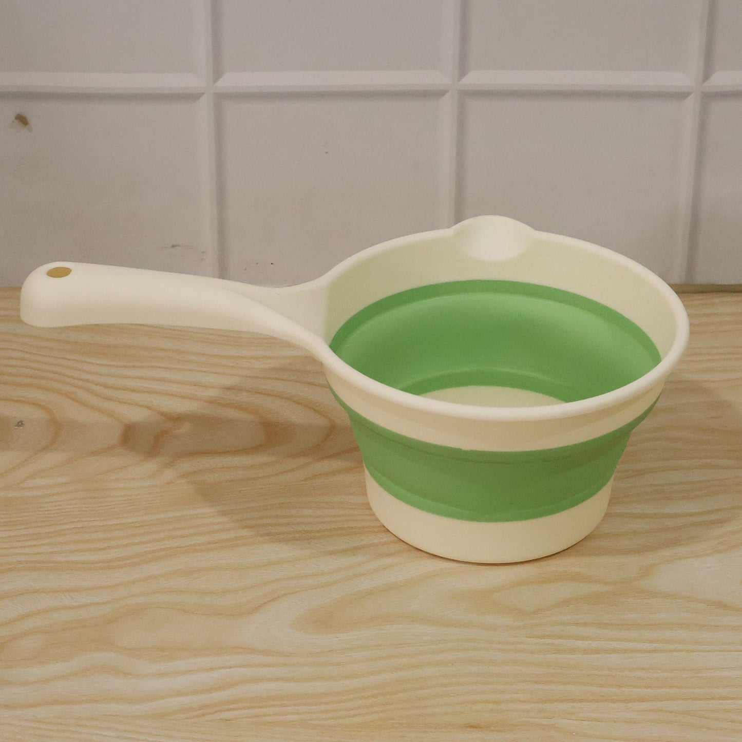 Foldable water dipper daily use