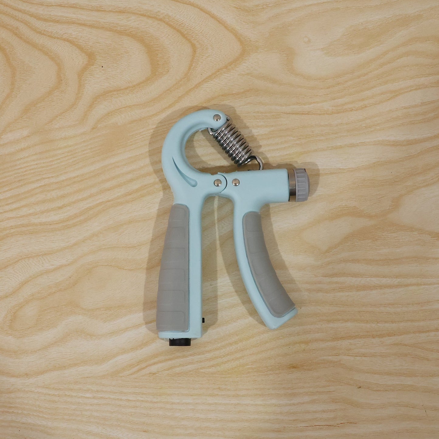 Detail of the non-slip grip on hand exerciser