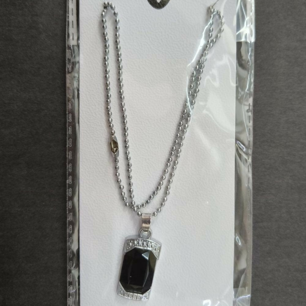 Elegant Black Onyx Pendant Necklace With Crystal Frame Stylish Chain Jewelry