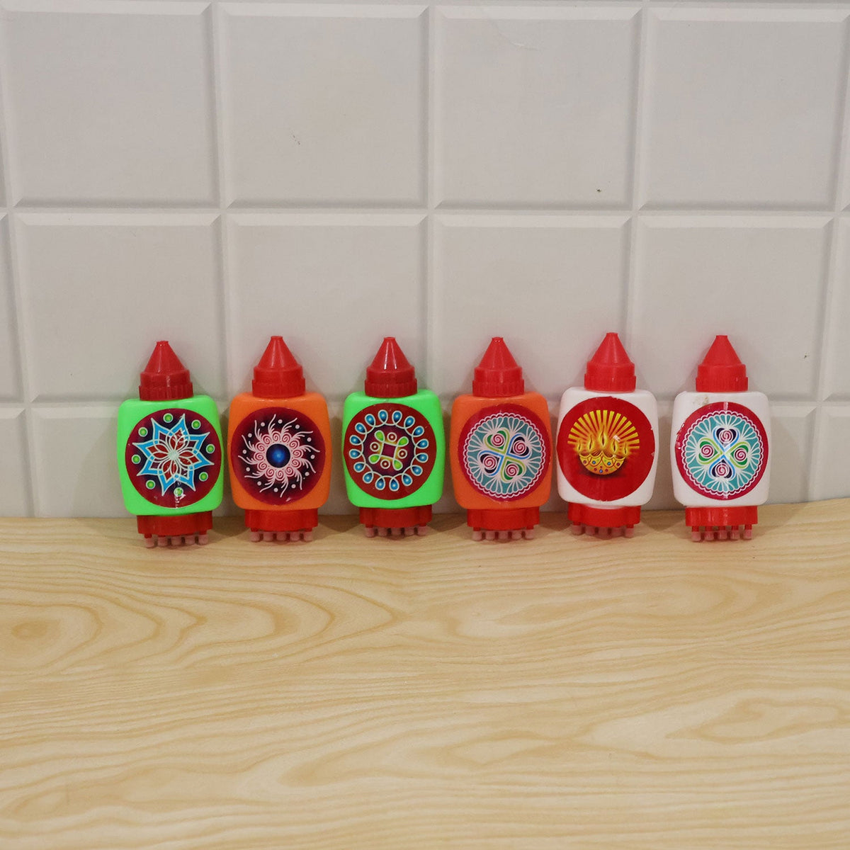 Plastic Rangoli Colour Filling Bottles with Nozzle and Dot Stamp (6 Pc)