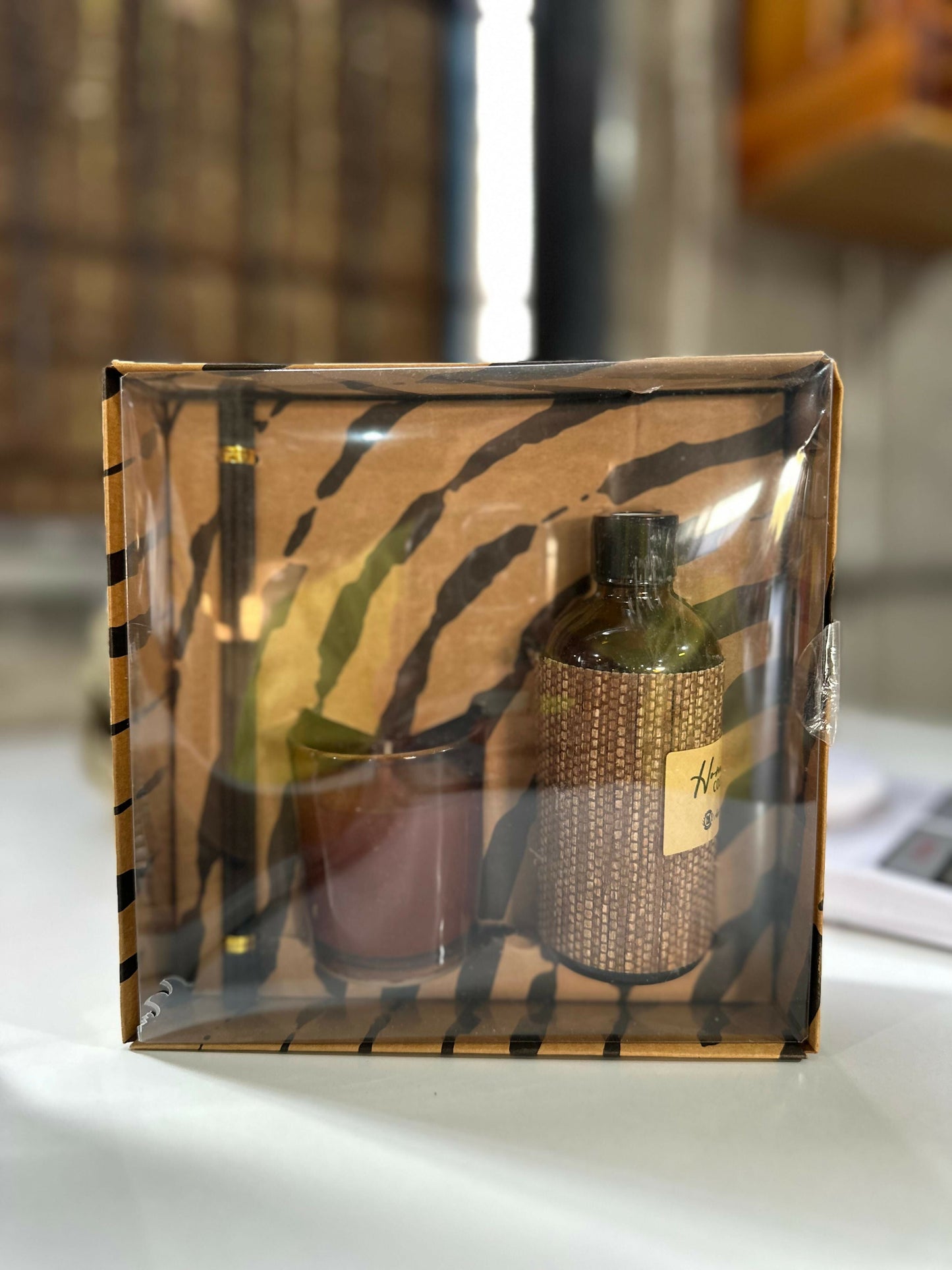 Scented Candle & Diffuser Gift Set – Relaxing Home Fragrance