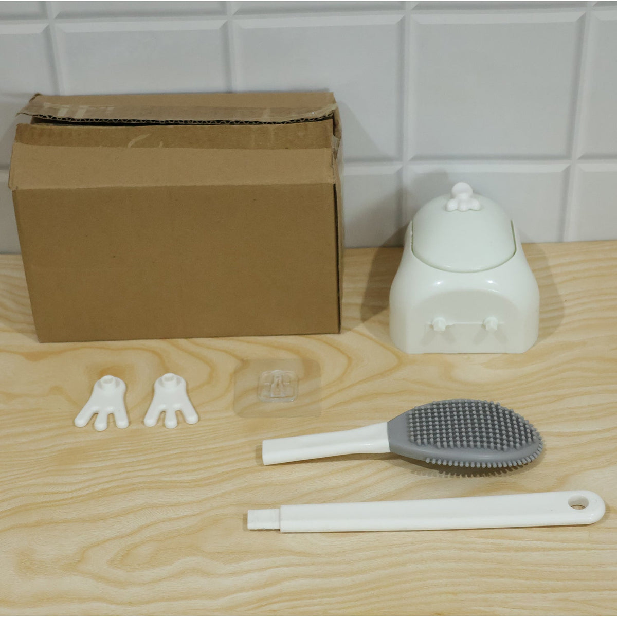 Toilet brush cleaning use
