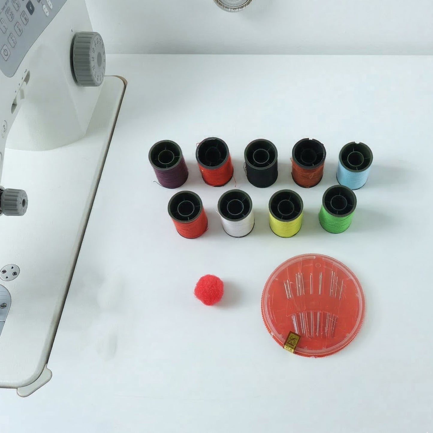 Portable Sewing Kit Set (1 Set)