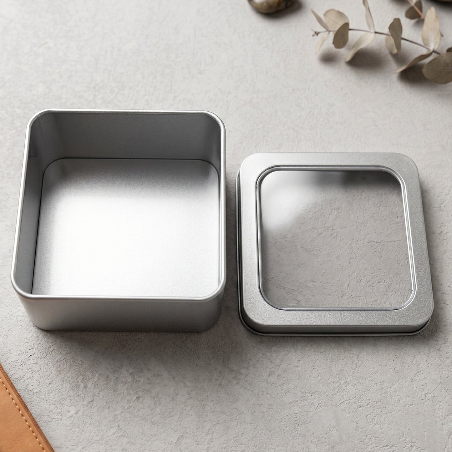 Premium quality silver storage tin with transparent lid for small treasures