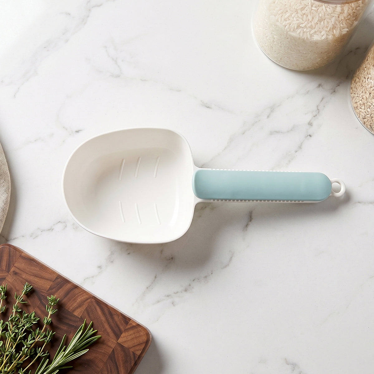 Large Plastic Measuring Spoons Flour Scoops for Home Kitchen (1 Pc)