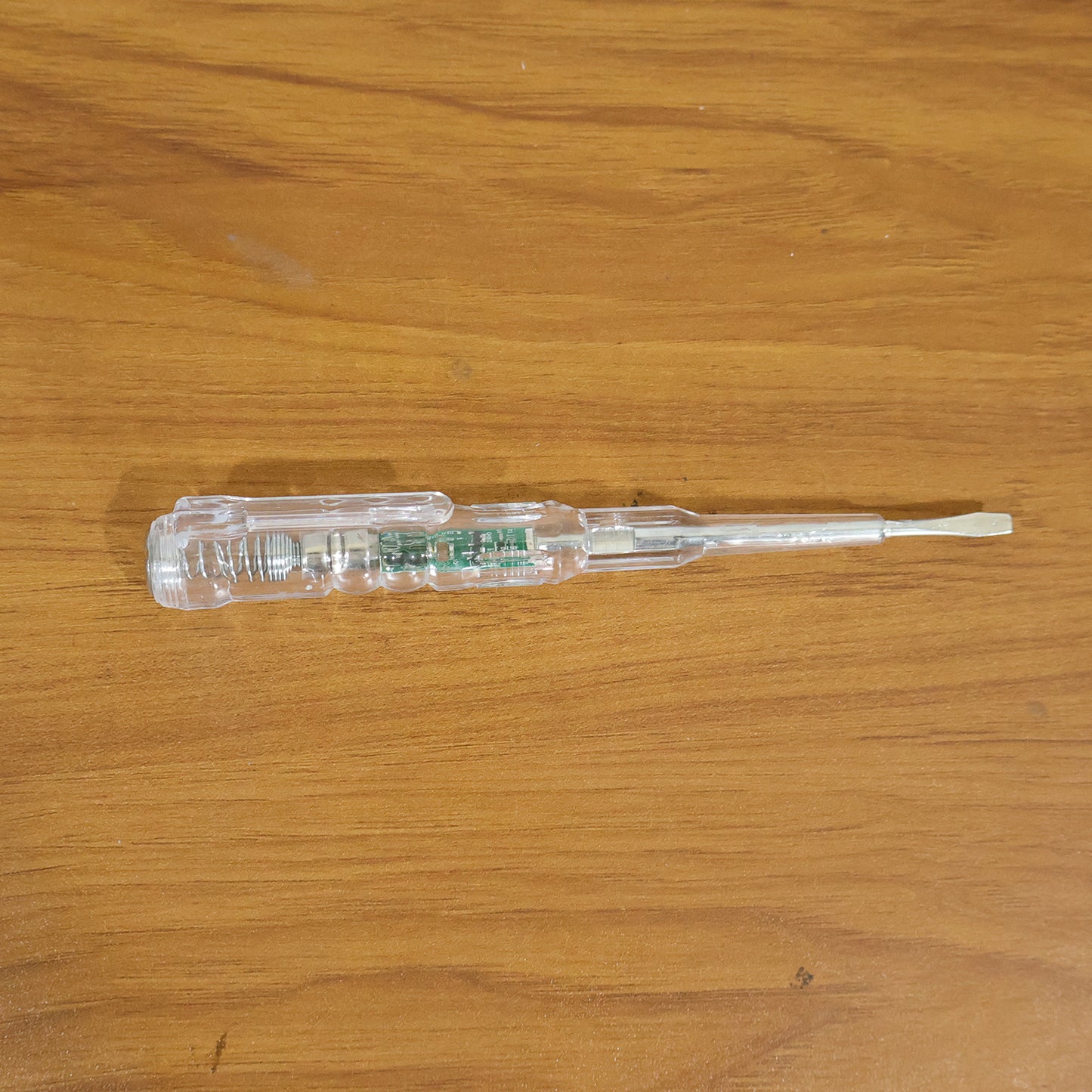 Electrical Detector Slotted Screwdriver With Small Batteries (1 Pc)