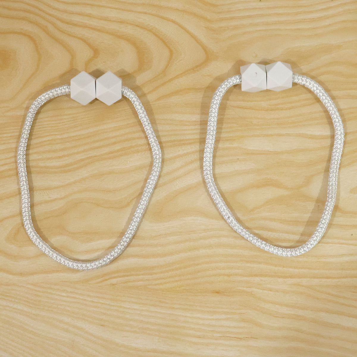 Non-Magnetic Curtain Tiebacks: Decorative Pearl Design (2 Pc, (Without Magnet Buckle)