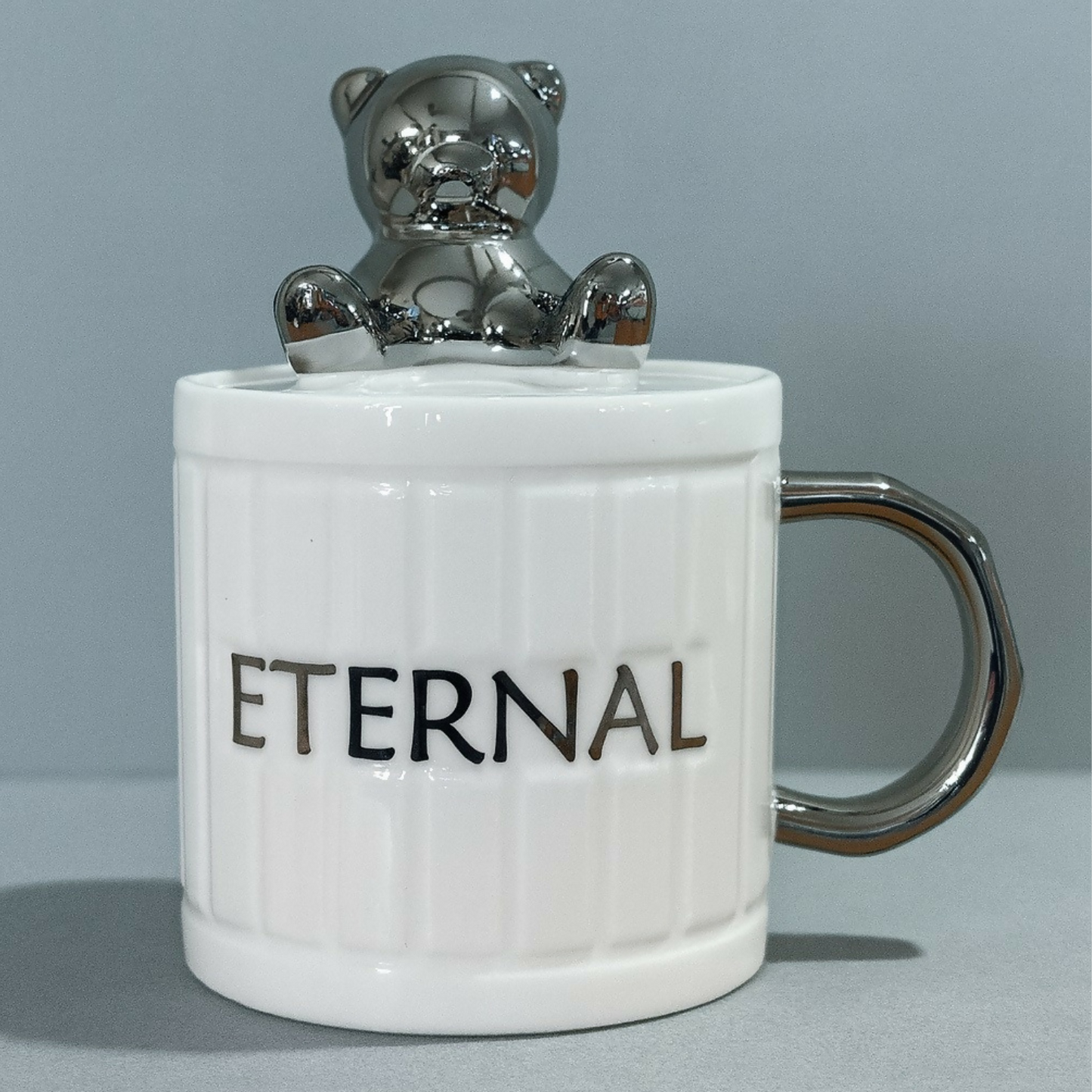 Ceramic Mug with 3D Bear Lid & Metallic Handle – Cute Gift Cup