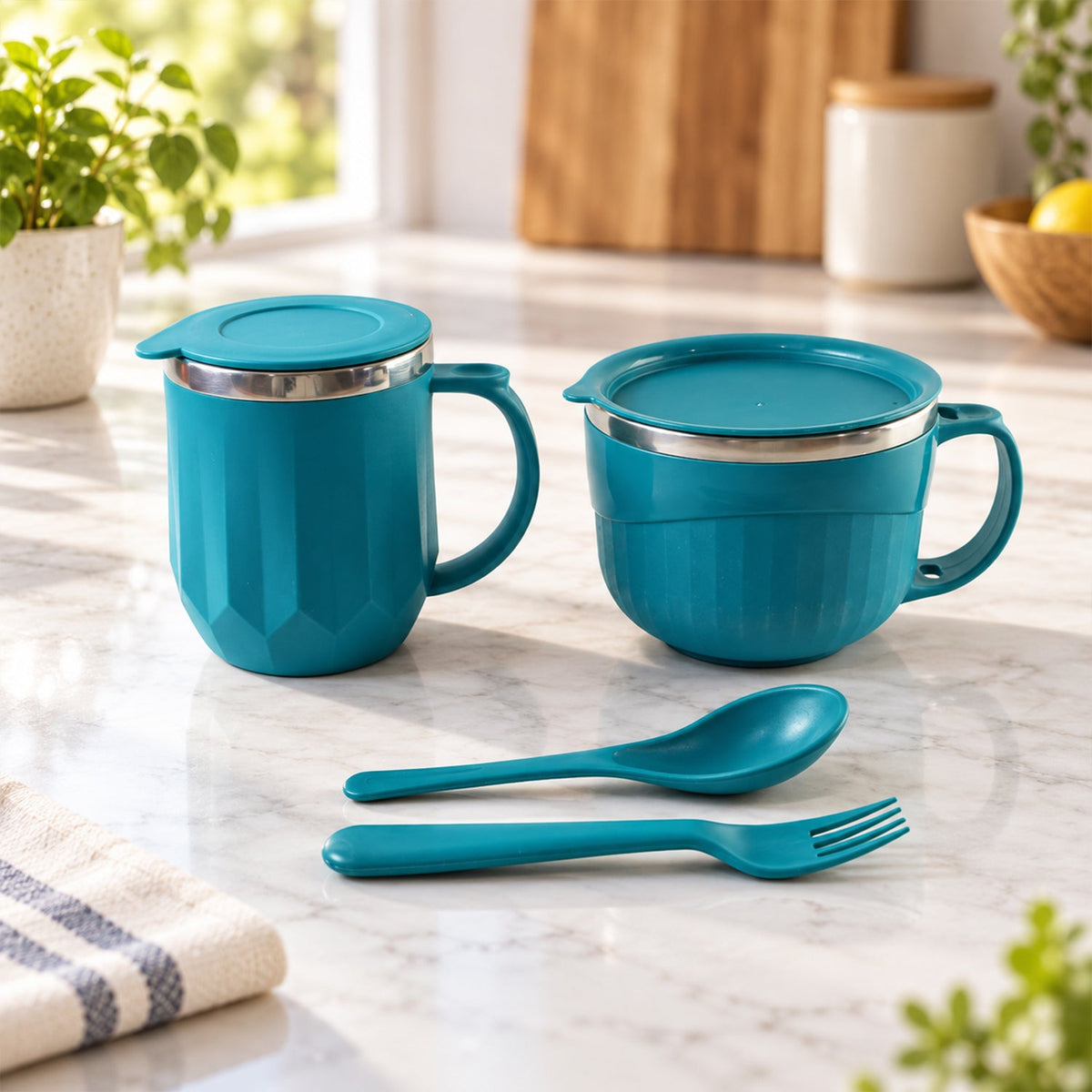Apex Midnight Gift Set with 400ml Mug, 700ml Soup Bowl, Lids, Spoon and Fork