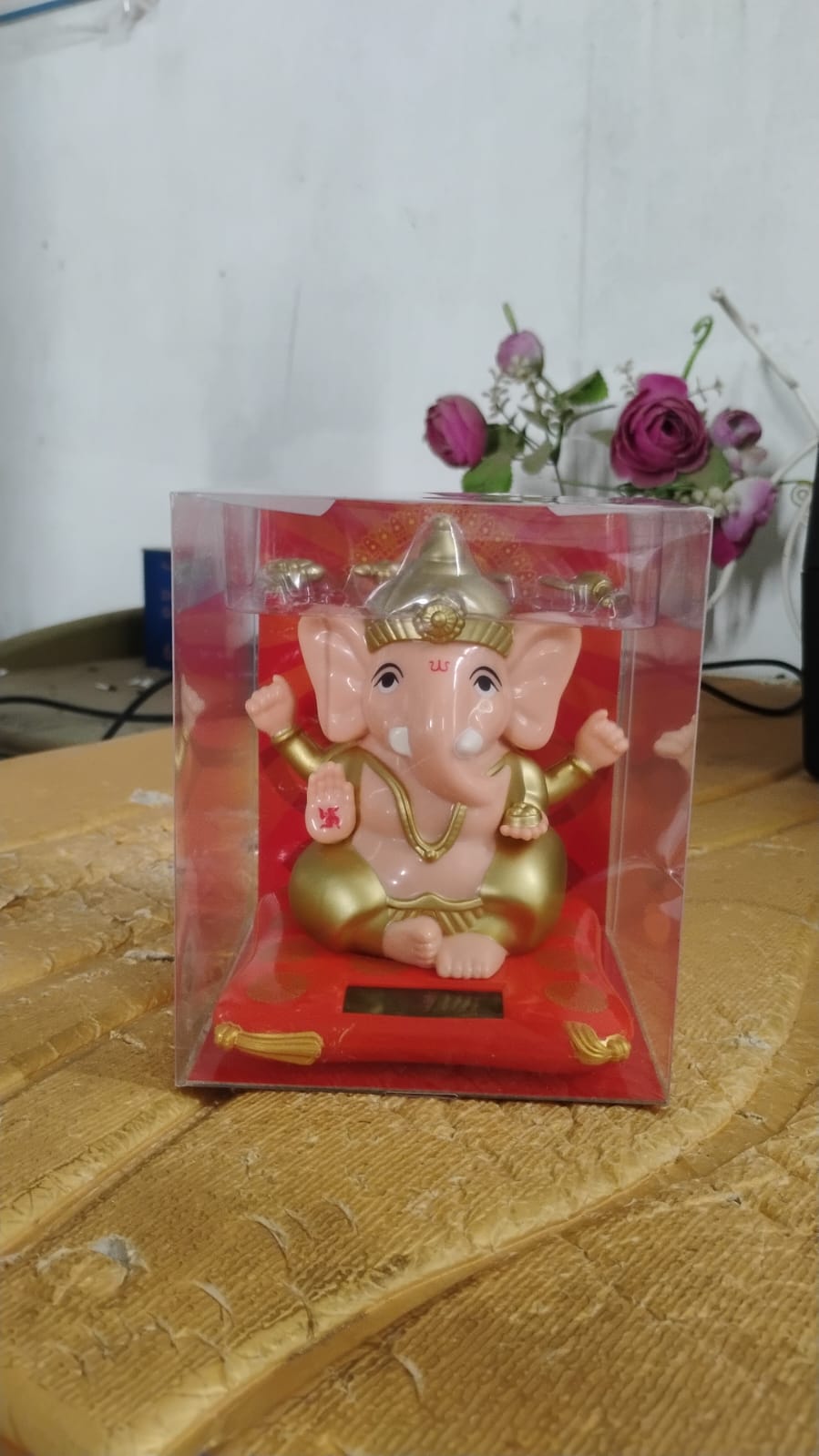 Solar-Powered Dancing Ganesha Idol â€“ Decorative Lord Ganpati Showpiece with Movement