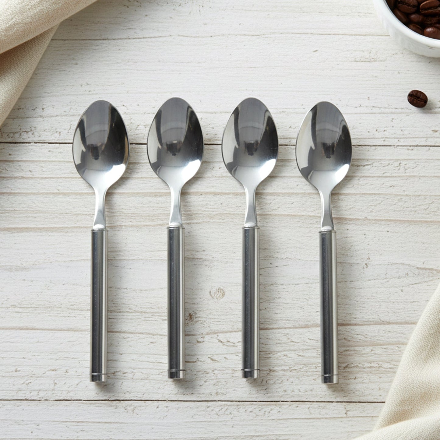 Everyday dining spoons