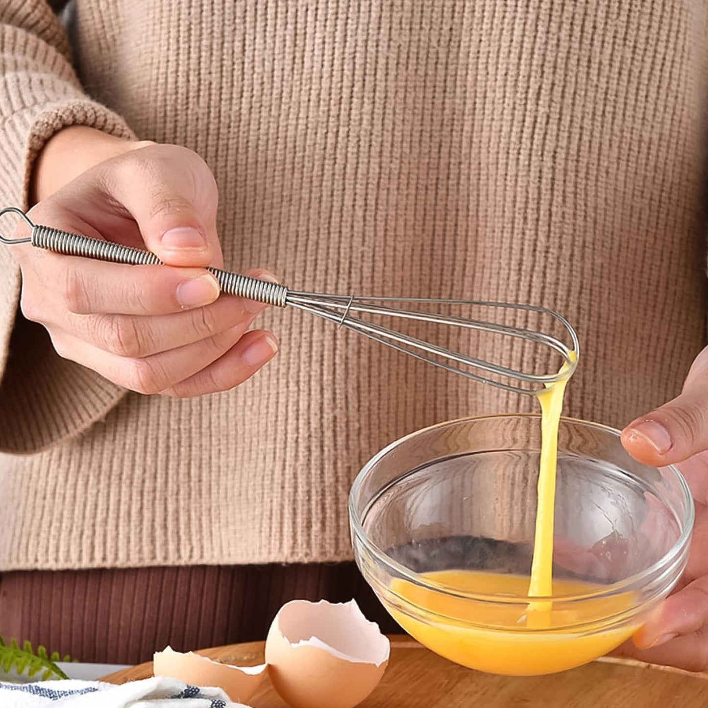 Flat design stainless steel whisk ideal for non-scratch cooking