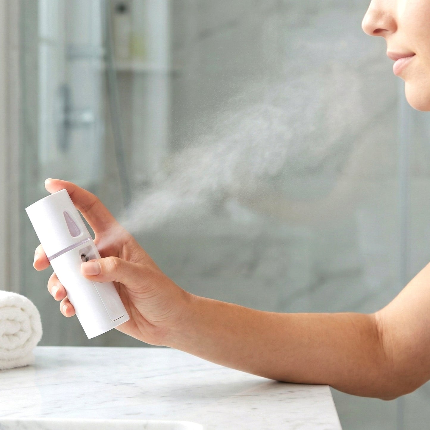 mini facial mist spray device portable design