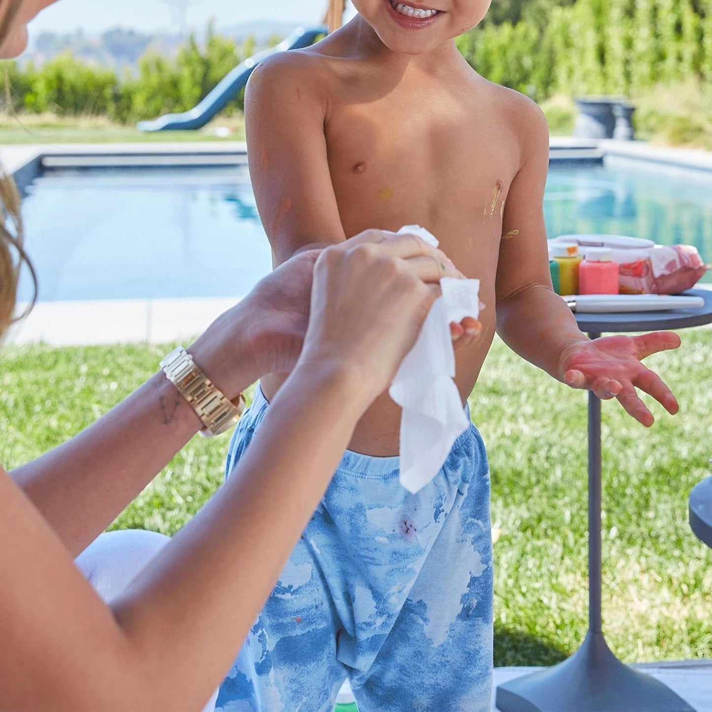 Refreshing Alcohol-Free Wet Wipes â€“ Facial & Body Wipes (25 Pc)