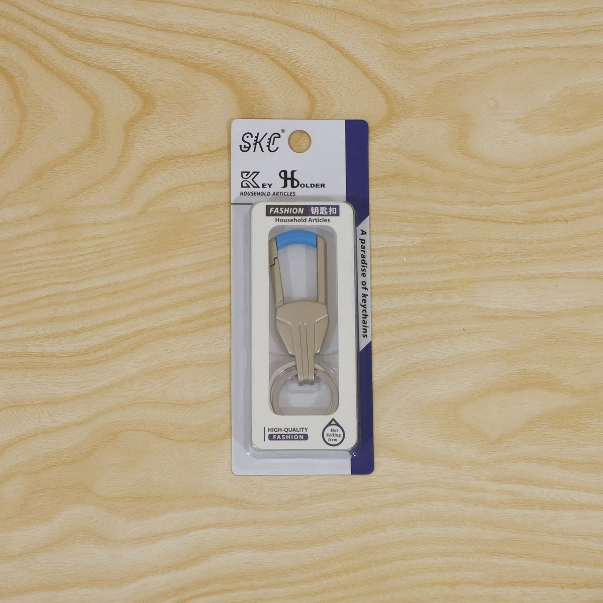 Premium Metal Key Holder with Secure and Stylish Keychain (1 Pc)