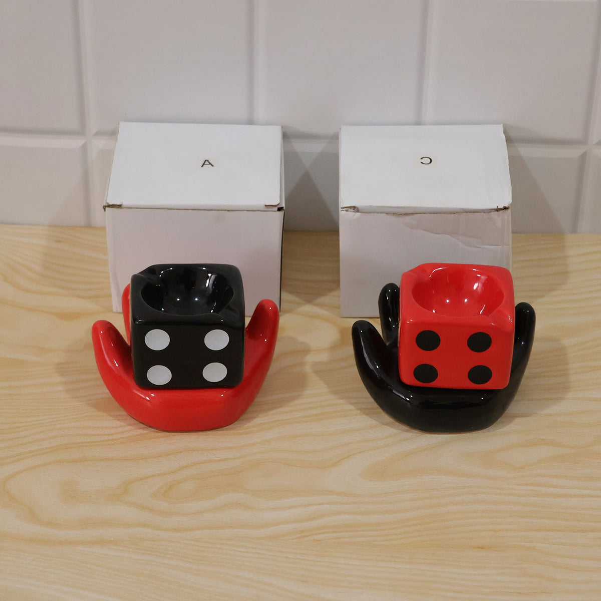 Ceramic Ashtray - Unique and Colourful Smoking Accessory with Retro Vibes - Funky Decor for Smokers and Collectors