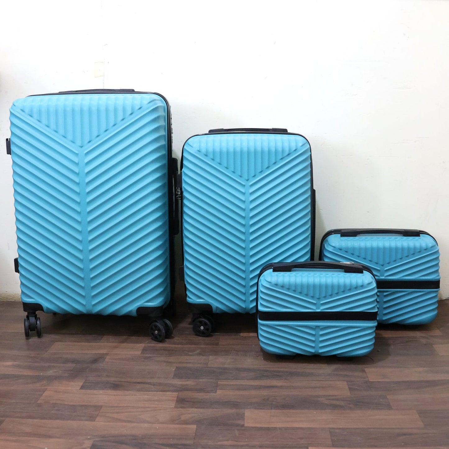 4-in-1 Luggage Set â€“ Durable and Stylish Hard Shell Suitcase Set