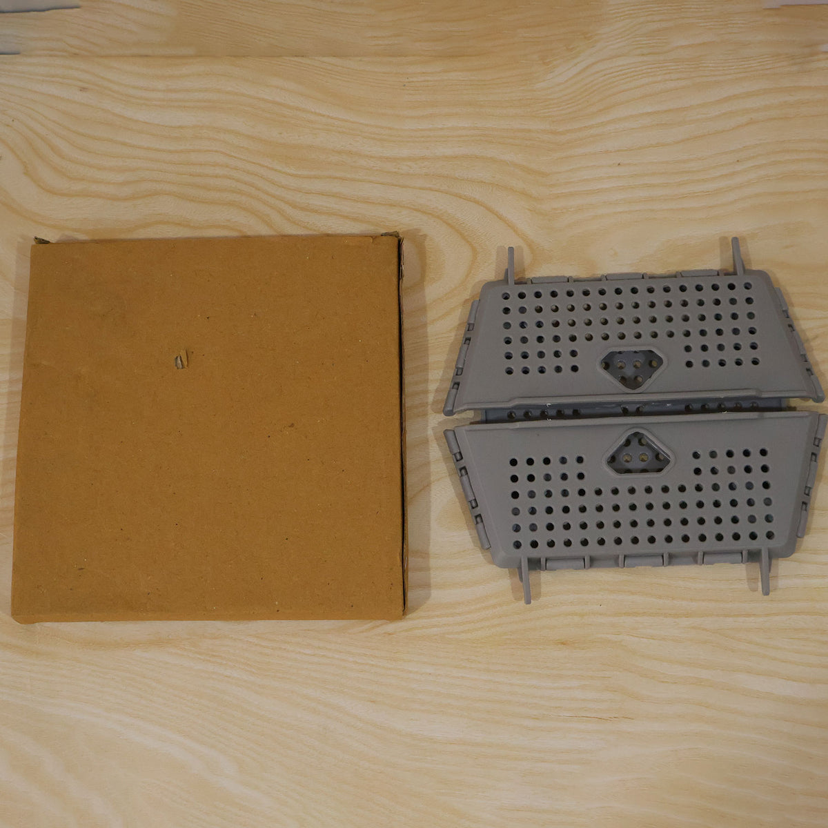 Storage Basket Box with Holes Ventilated Design (23×20 Cm / 1 Pc)