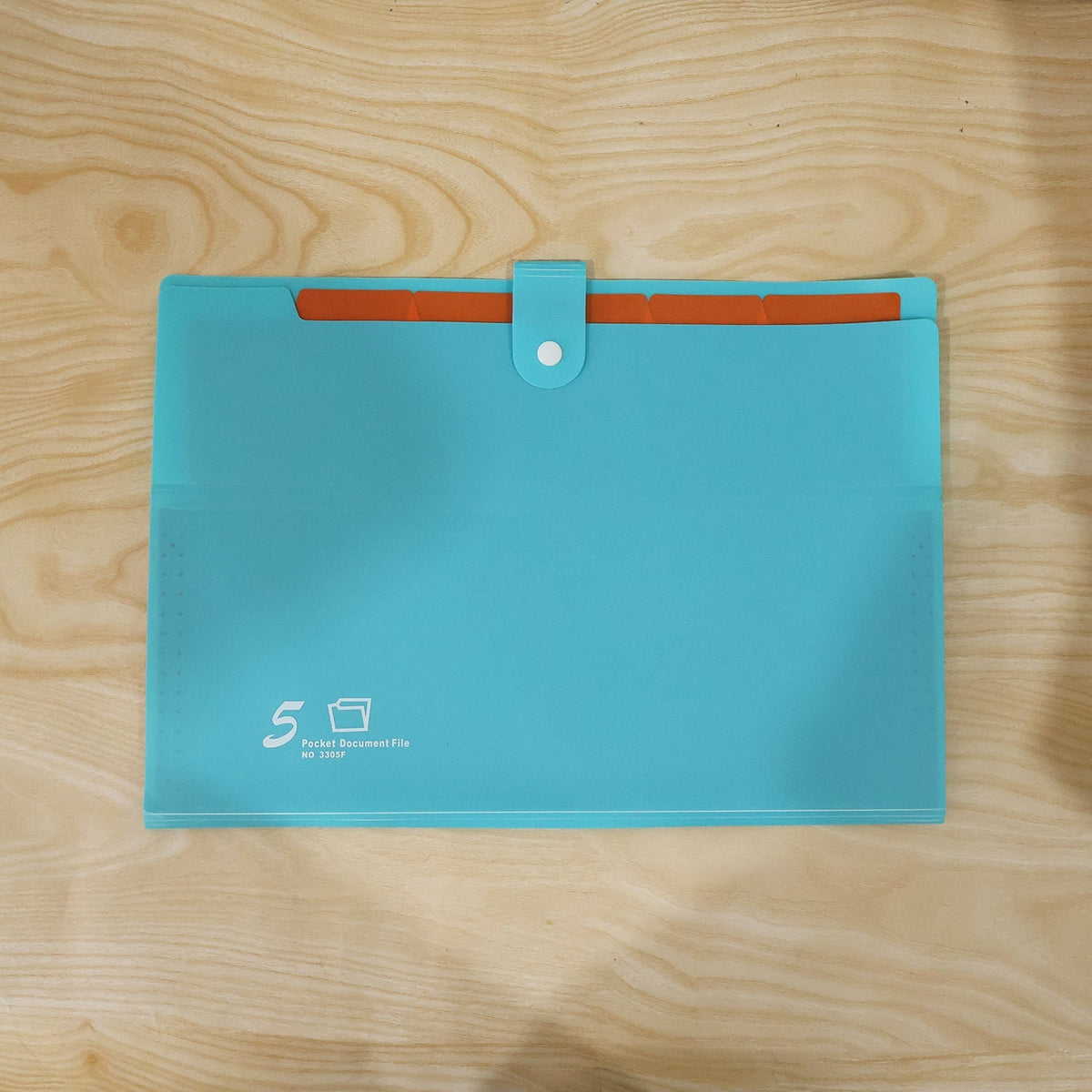 Pocket folder pockets detail