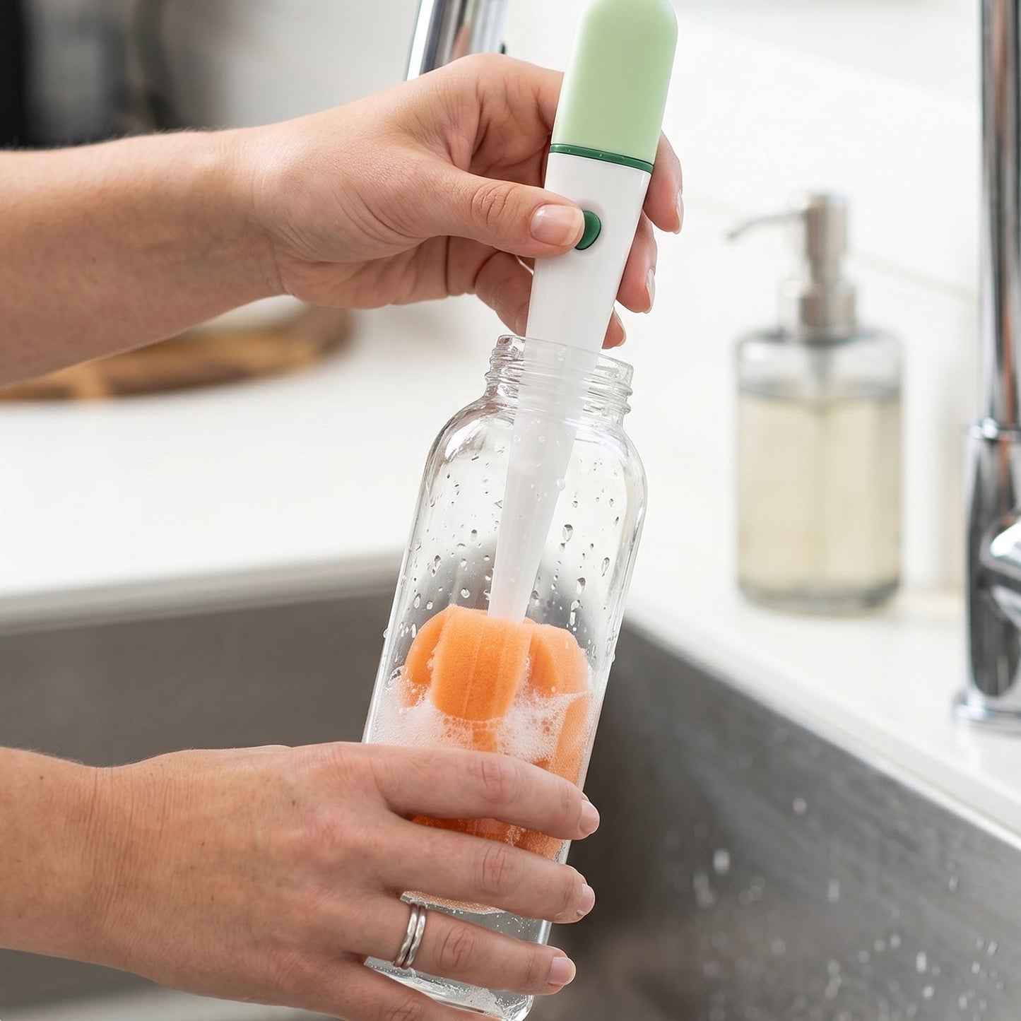 Brush flask cleaning use