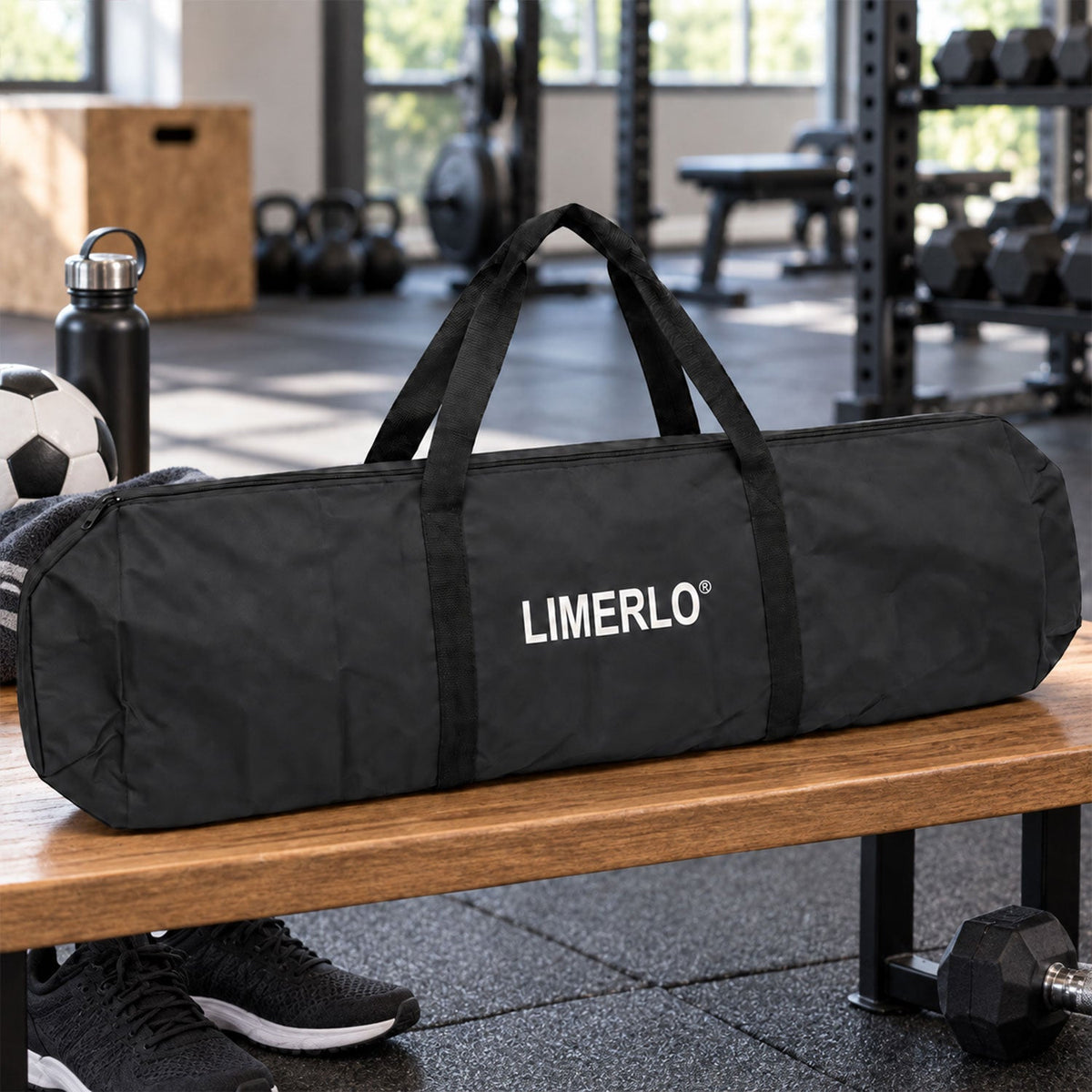 Kit bag zip handle detail