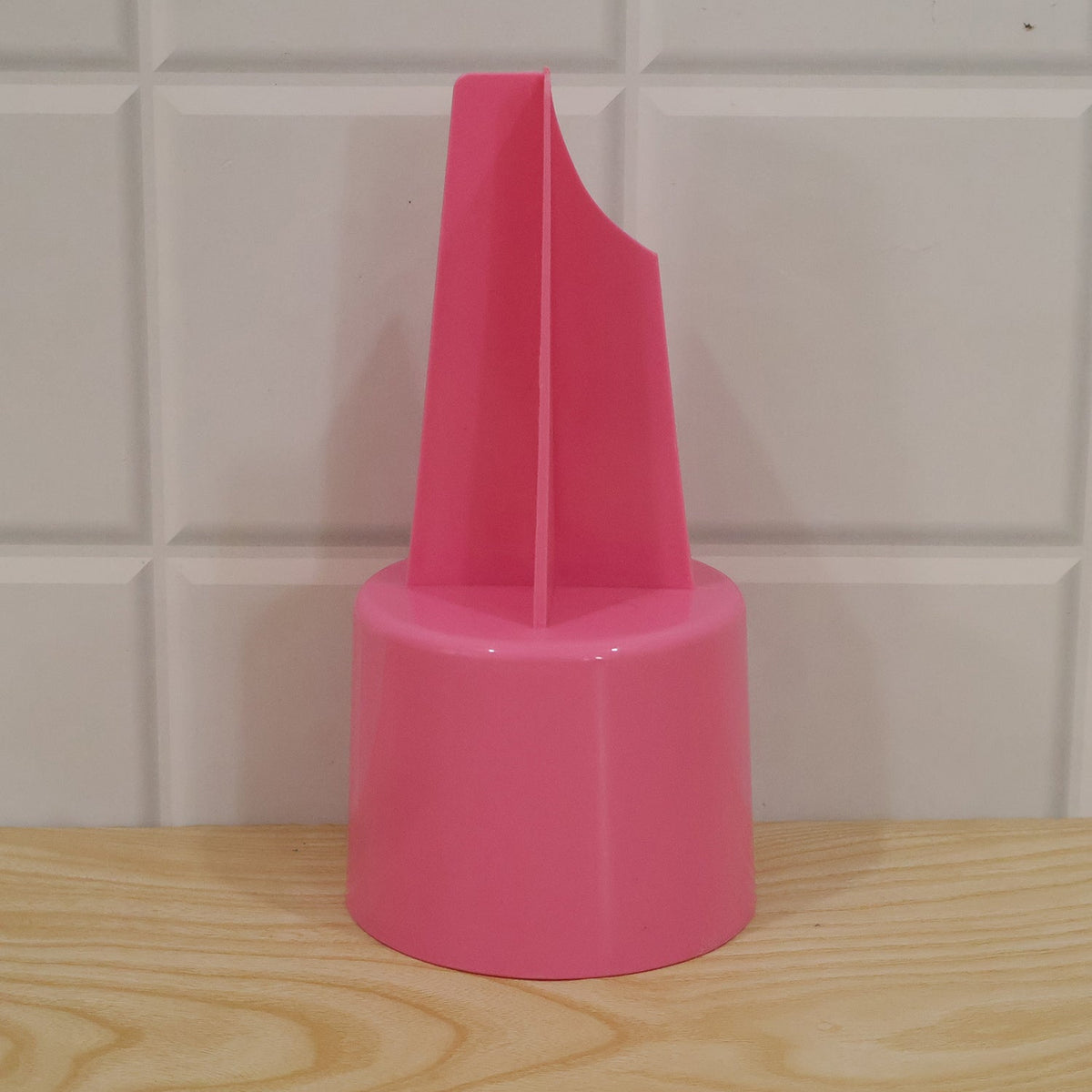 Beach cup holder white bg