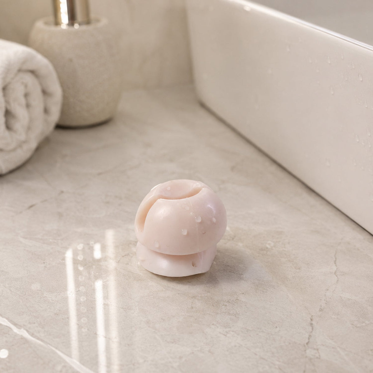 Wall Mounted Toothbrush Holder Clip for Bathroom, Wash Basin and Home Use
