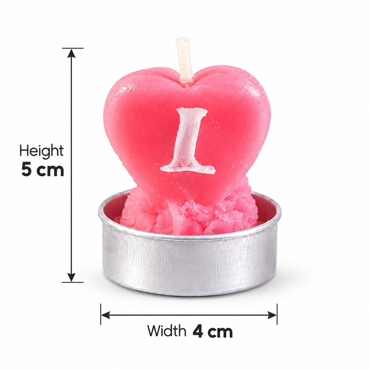 A single pink heart-shaped tealight candle with the letter L, displaying its height of 5 cm and width of 4 cm.