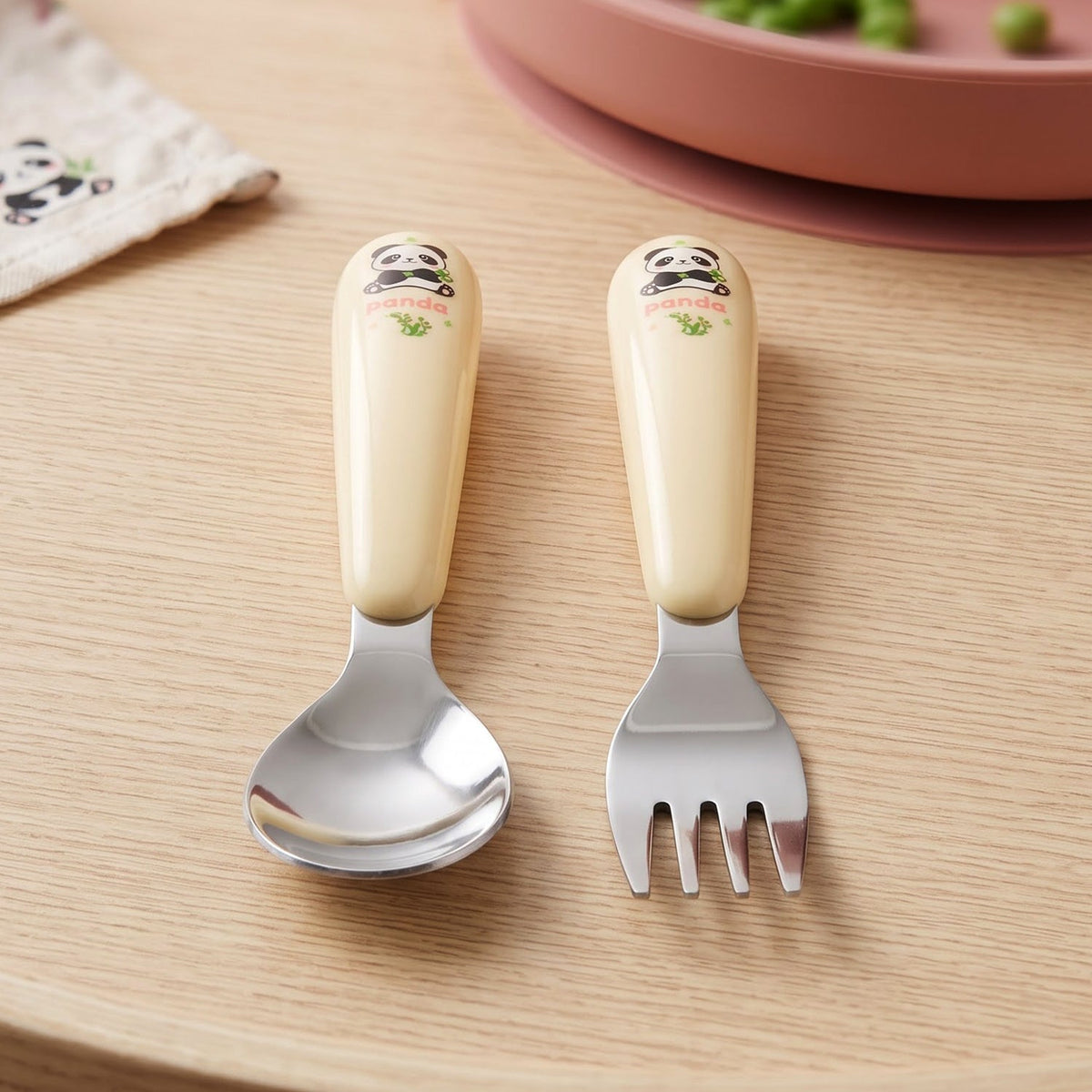 Cartoon spoon and fork detail view