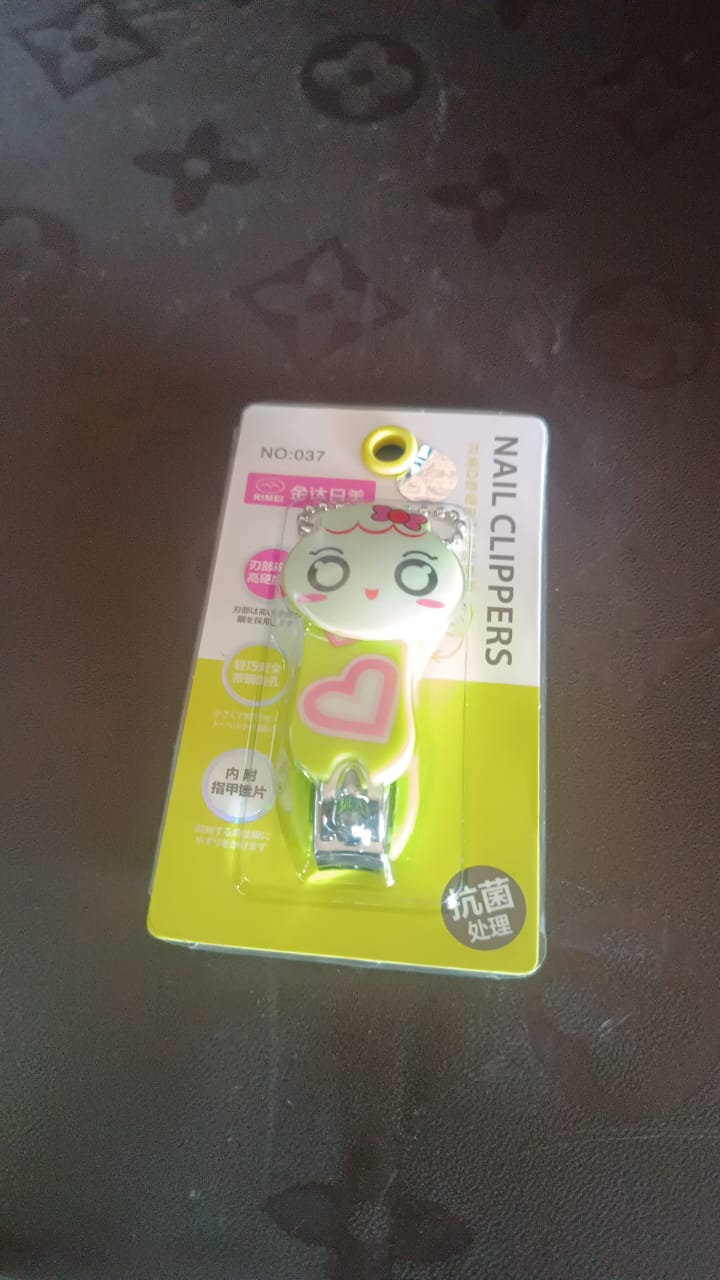 Cute Cartoon Nail Clipper with Keychain Portable Nail Cutter (1 Pc)