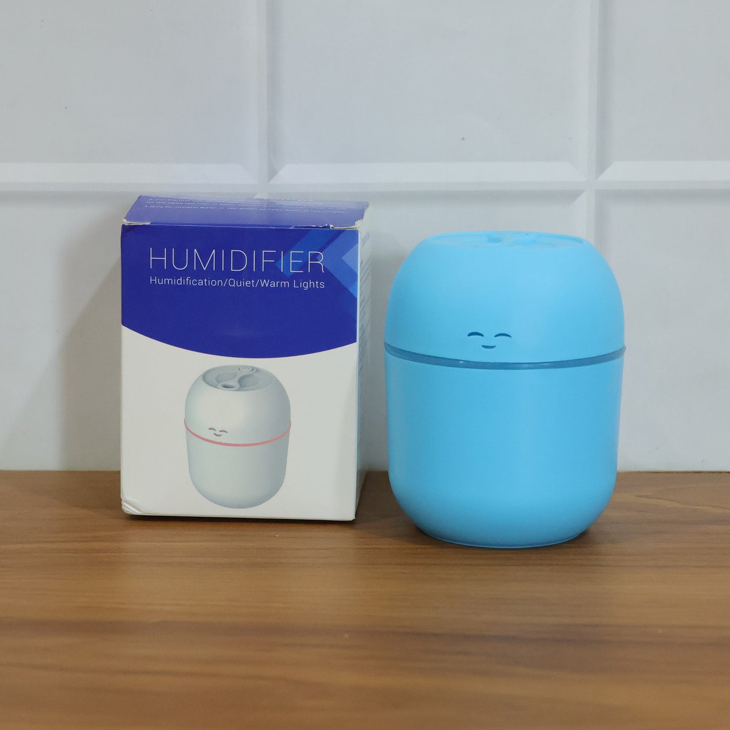 Humidifier, Household Plastic Aromatherapy Machine (220 ML / 1 Pc)